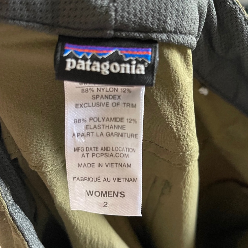 Women’s Patagonia Tribune Green Hiking Pants - Picture 7 of 12